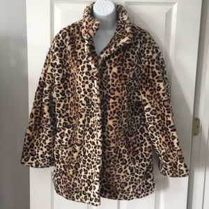 NET GAP leopard faux fur size medium coat!